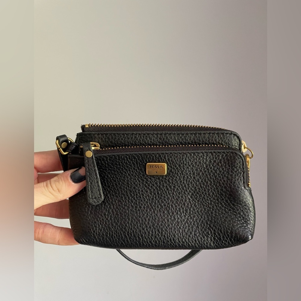 Fossil Black Pebbled Leather Wristlet - Picture 3 of 4